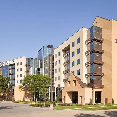 Embassy Suites By Hilton St Louis Airport Bridgeton Exterior foto